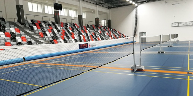 nové bedmintonové kurty